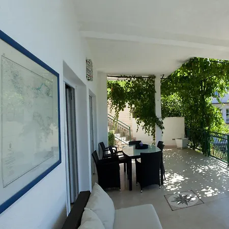 Wonderful Visinisce With Terrace And Sea Views * Vinisce