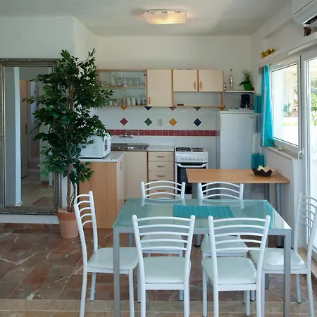 Wonderful Visinisce With Terrace And Sea Views Apartment Vinisce